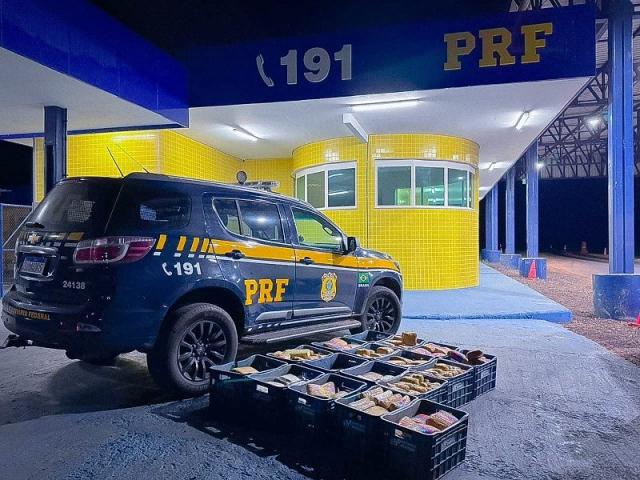 Em menos de 24 horas, PRF apreende 280kg de drogas na BR-364
