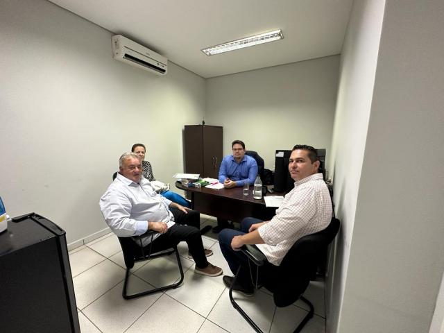 Presidente da Câmara pede providências ao Ministério Público para os problemas de concessão da Rodovia MT 208 e dos serviços de água e esgoto.