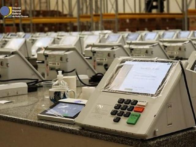 Quem vai trabalhar ou viajar na eleição já pode mudar o local de votação