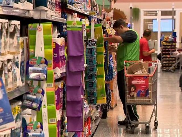 Regra sobre trabalho em feriados no comércio é oficializada; veja o que muda
