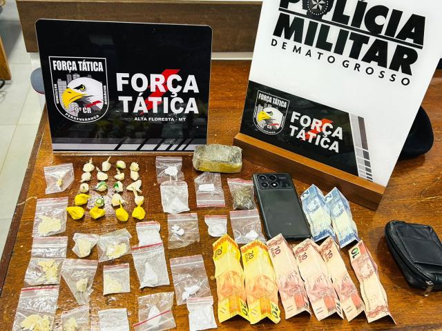 Suspeito é detido com maconha, cocaína e pasta base durante patrulhamento da Força Tática