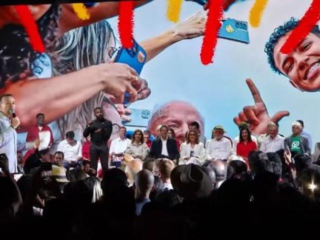 PT oficializa candidatura de Lula à reeleição com Alckmin de vice e ataques a Flávio Bolsonaro
