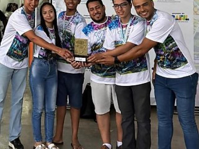 Equipe do IFMT de Cáceres leva projeto premiado ao maior evento científico da América Latina