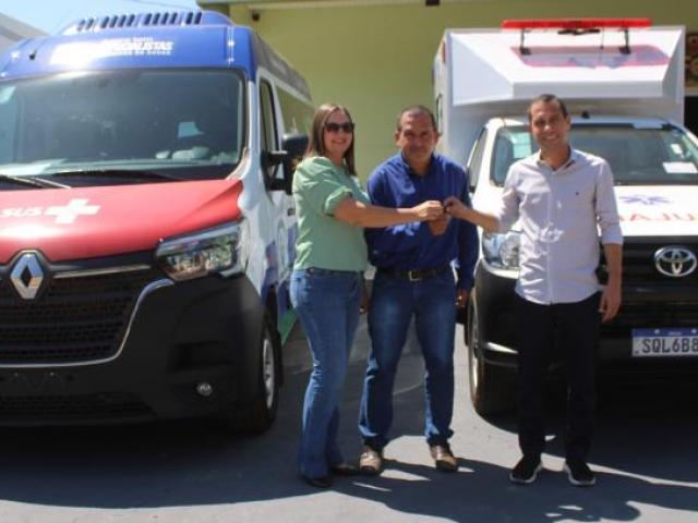 No mês de aniversário de Nova Monte Verde Governo Municipal fortalece a saúde com aquisição de nova Ambulância e Van.