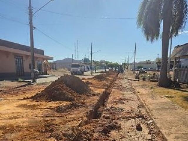 Prefeitura acusa Águas de Marcelândia de enterrar tubulações a menos de 50 cm e deixar esgoto parado há décadas