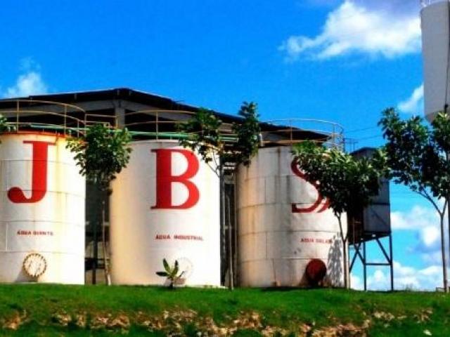 JBS paga R$ 3,9 milhões para encerrar processo após vazamento de amônia intoxicar 17 trabalhadores em MT