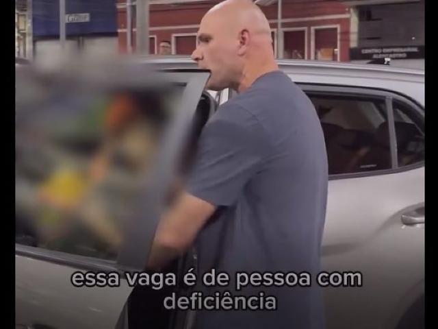 Abilio bate boca com petista por carro estacionado em vaga para deficientes; veja vídeo
