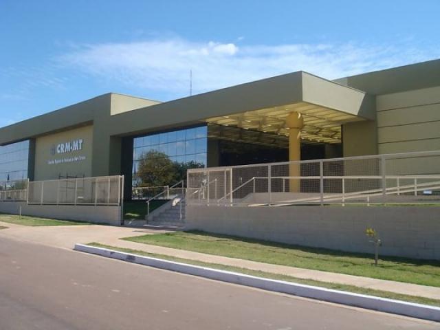 Golpistas usam nome do CRM-MT para cobrar anuidades e taxas falsas 
