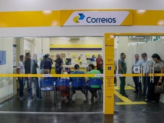 Greve dos Correios termina após duas semanas com reajuste para trabalhadores