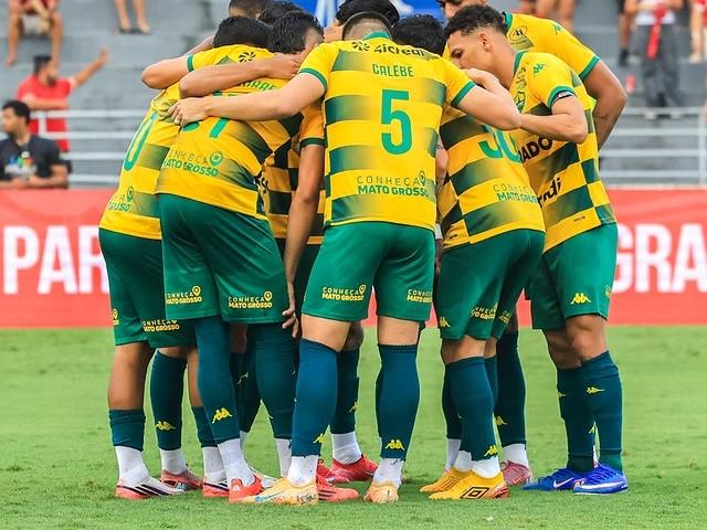 Opinião: irreconhecível em campo, Cuiabá não oferece perigo ao CRB durante 90 minutos