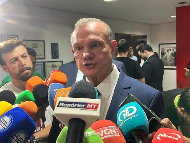 Após prometer renunciar, documentos comprovam incentivos fiscais a empresas ligadas à família de Wellington