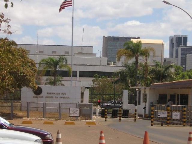 Estados Unidos e Austrália fecham embaixadas no Brasil por “preocupações com segurança” às vésperas da eleição