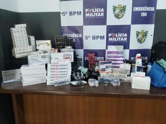 Homem é preso com 621 medicamentos emagrecedores e anabolizantes em ônibus em MT