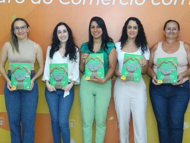 Prefeitura de Sinop promove capacitação em Libras para profissionais da saúde com foco na inclusão