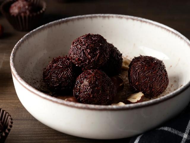 Brigadeiro com chumbinho: alunos confessam ter planejado envenenar professoras na BA