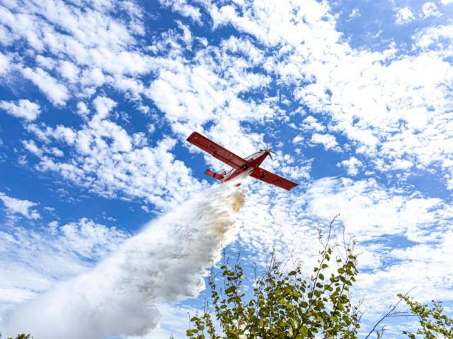 Estratégia de uso de aeronaves no combate a incêndios florestais em MT é apresentada em simpósio internacional