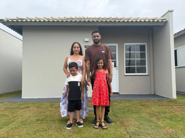 Com subsídio do Governo de MT, famílias realizam sonho da casa própria em Primavera do Leste