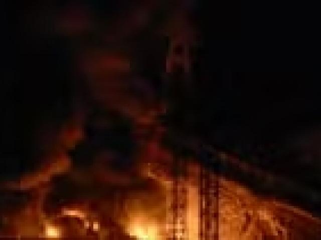 EUA lançam ataque em larga escala na Venezuela e capturam Nicolás Maduro