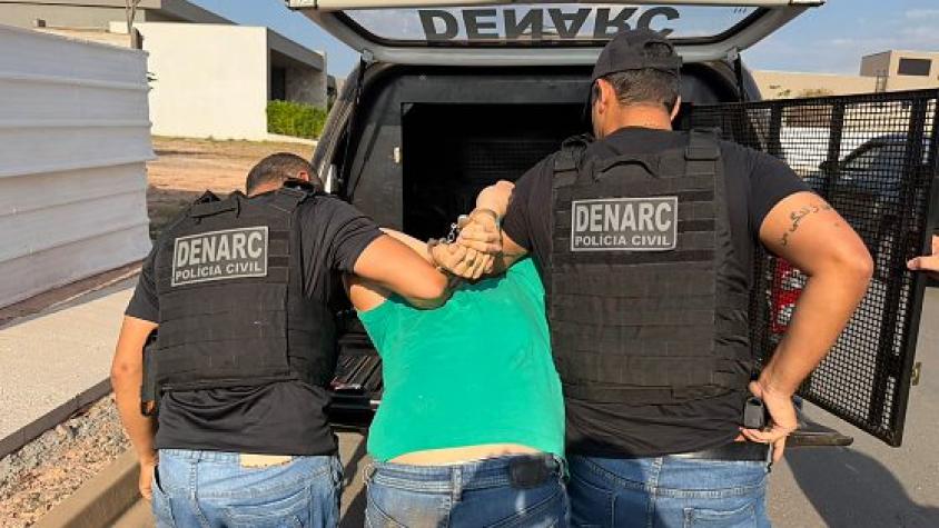 Homem “planta” 1 kg de droga no carro da ex e é caçado por helicóptero em condomínio de luxo